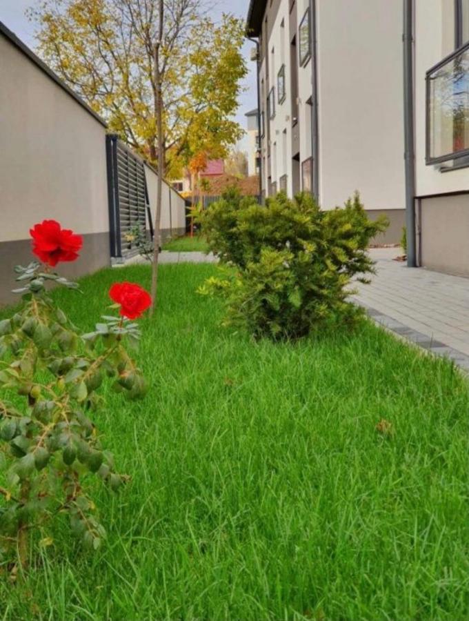 Квартира Подобово Oezjhorod Buitenkant foto